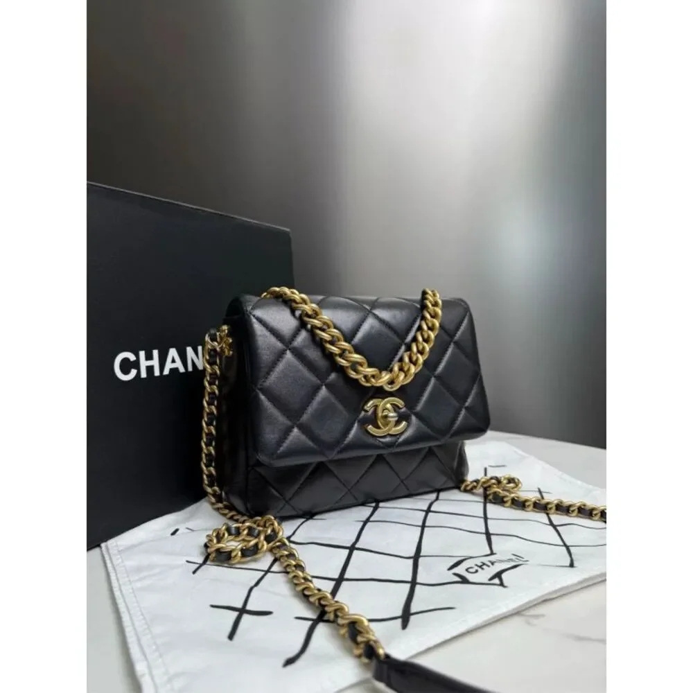Chanel Women Pre-Loved Bag Very Good Condition